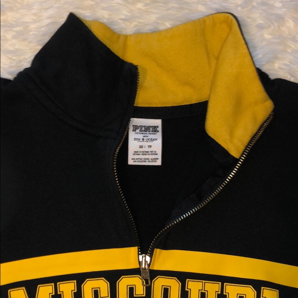 VS PINK Mizzou Quarter Zip SZ XS - Picture 2 of 4
